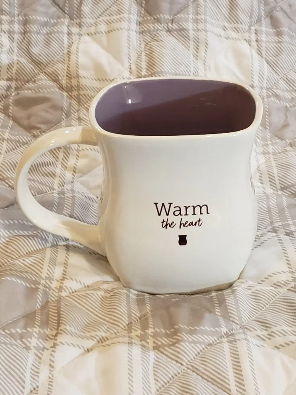 Scentsy Classic Curve Ceramic Warm The Heart mug 16oz